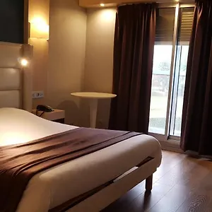 Kyriad En Bresse Hotel